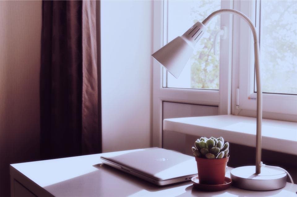 Adjustable LED Desk Light